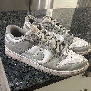 Men’s Nike Dunks size 12